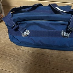 南第二中学校のバックの画像