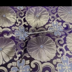 御前座布団（紫・金刺繍） の画像