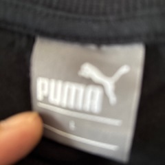 PUMA黒Tシャツの画像