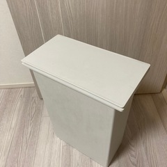 一旦受付停止　
無印のゴミ箱の画像