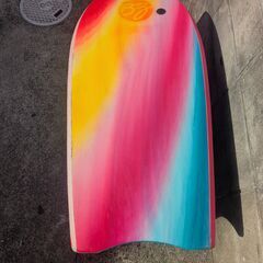  レトロボディボードとスイムフィンセットの画像