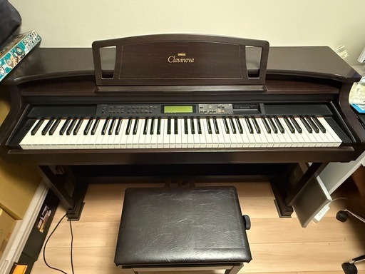 電子ピアノ　clavinova