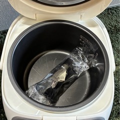 炊飯器の画像