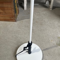 ニトリ　フロアランプ　スタンドライト　ホワイト　間接照明　アーム可動の画像