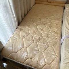 シングルベッドの画像