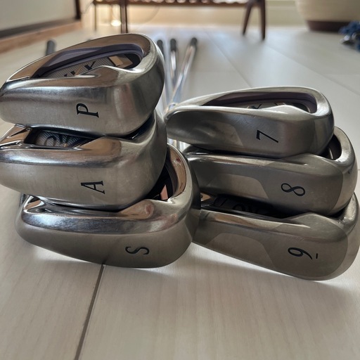 ゼクシオ7 レディースアイアンセット