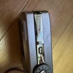 ソニーのコンパクトデジタルカメラ、DSC-W5の画像