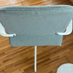 IKEA学習椅子の画像