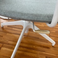 IKEA学習椅子の画像