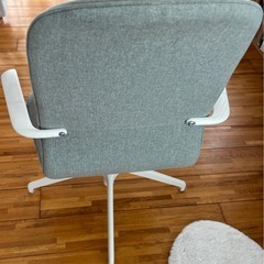 IKEA学習椅子の画像