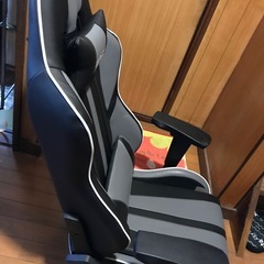 ゲーミング座椅子v2　akracingの画像