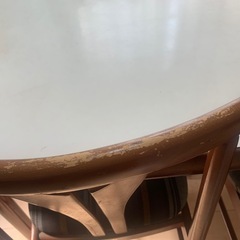 無料！ダイニングテーブルの画像