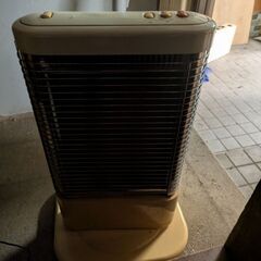 タワーエアファンとヒーターの画像