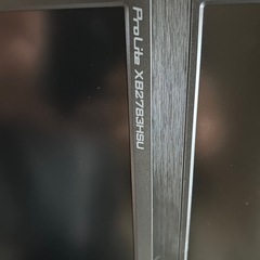 27インチのフルHDワイド液晶ディスプレイ(液晶モニター)3個の画像
