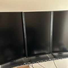 27インチのフルHDワイド液晶ディスプレイ(液晶モニター)3個の画像