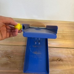 足踏み式 缶つぶし器の画像
