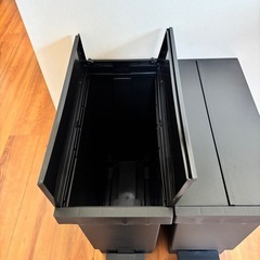 ニトリ　ペダル　ゴミ箱　黒色　ブラック　32L 2個の画像