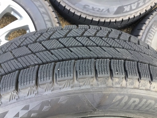 165/70R14 スタッドレスタイヤ付きアルミホイール4本セット