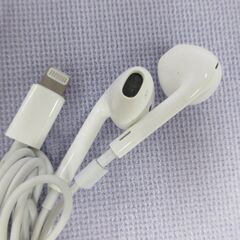 ( M-850 )iPhone用 イヤホン ３個まとめて まとめ売り 中古 動作確認済みの画像