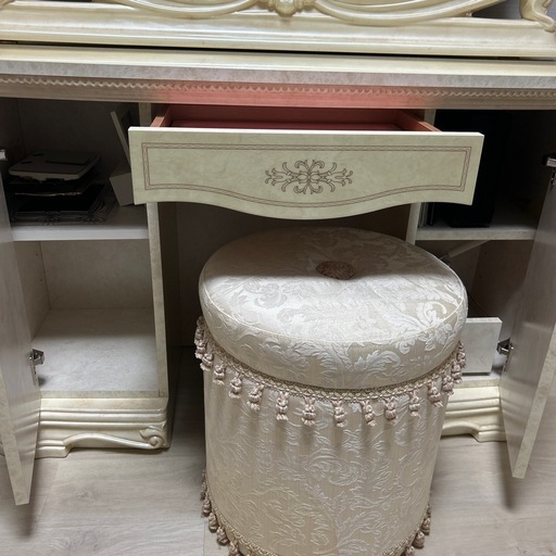 イタリア家具　サルタレッティー　鏡台　　　