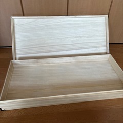 着物を入れる箱の画像