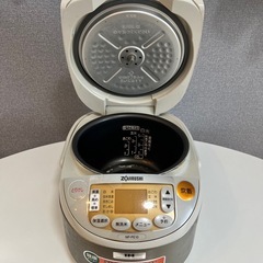 IH炊飯ジャーの画像
