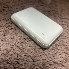 モバイルバッテリーらの画像