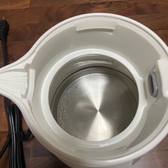 【タイガー】魔法瓶 電気ケトル 0.8L ホワイトの画像
