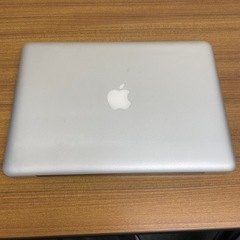 古いMacBookの画像