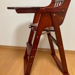 木製ベビーチェア の画像