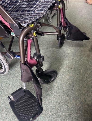 【売却済】希少　多機能　介助式　車いす　カワムラサイクルウェイビット　ノーパンク