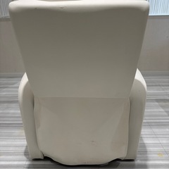 【譲ります】サロン用手動リクライニングチェアの画像