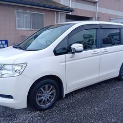 【車検2年付☆支払総額30万円】平成24年　ホンダ　ステップワゴン　白　2WD　8人乗り　2000CC　両側スライドドア★　走行距離141,000㎞　バックカメラ・ナビ・ETC付き★の画像