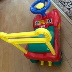 ダイヤ工業の乗用玩具わんぱくショベル&パトカーの画像