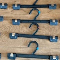 ズボンハンガー　47本の画像