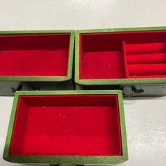A2509-137 木製ジュエリーボックス オルゴール付き 動作確認済み キズ 汚れありの画像
