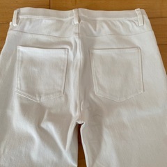 ユニクロ 7分丈パンツ【M】の画像