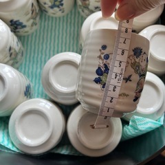 湯呑み13個セット　収納ケース　の画像