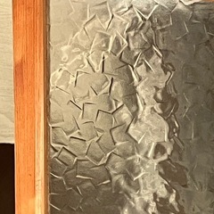 ガラス戸　レトロ　アンティーク　昭和　すりガラス　DIY好きな方　 リノベーションなどに　1枚500円　4枚ありますの画像