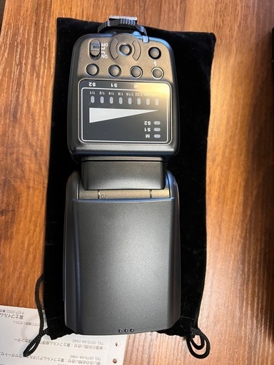 美品【FUJIFILM X-T50 /レンズキット】