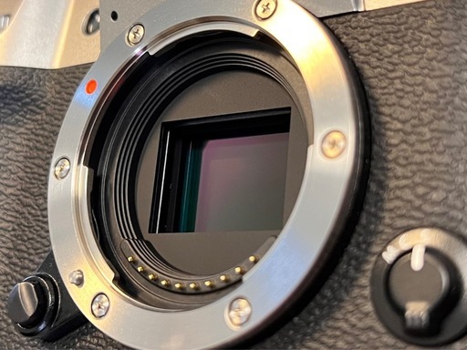 美品【FUJIFILM X-T50 /レンズキット】