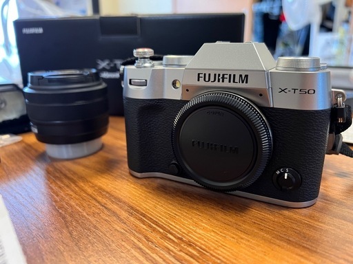 美品【FUJIFILM X-T50 /レンズ
キット】