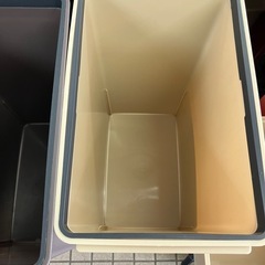 ゴミ箱　25L  2つで2,500円の画像