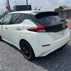 ze1 リーフ　車検来年10月　17万キロの画像