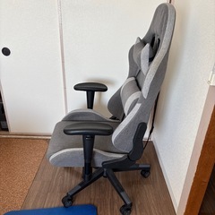 ゲーミングチェアの画像