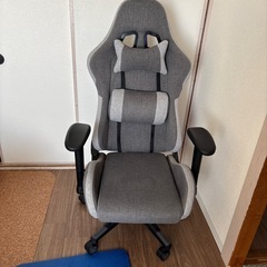 ゲーミングチェアの画像