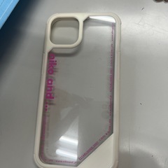 iPhone13ケースとストラップ
の画像