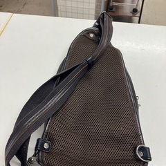 A2509-140 DOUBLES ボディバッグ 中古の画像