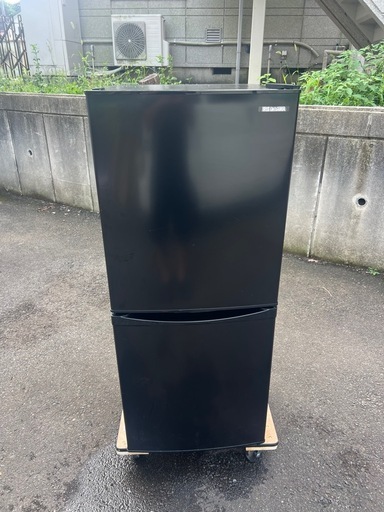 【美品】2024年製　アイリスオーヤマ　冷蔵庫　IRSD-14A-B