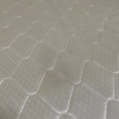 ダブルベッド　マットレス　多少のシミ日焼け跡ありの画像